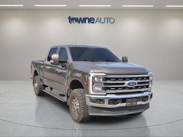 Used 2023 Ford F350 Lariat w/ Lariat Ultimate Package AWD/4WD image 9