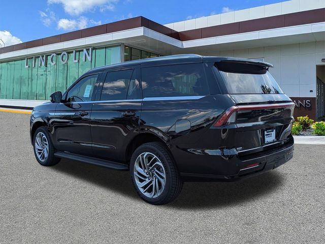 New 2027 Lincoln Navigator Premiere RWD image 6