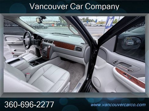 Used 2007 Chevrolet Tahoe LTZ w/ LTZ Preferred Equipment Group AWD/4WD image 18