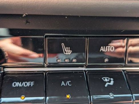 New 2026 Chevrolet Equinox LT w/ Convenience Package II FWD image 29