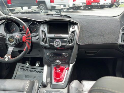 Used 2013 Ford Focus ST FWD image 13