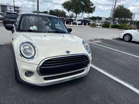 Used 2020 MINI Cooper 2-Door Hardtop FWD image 9