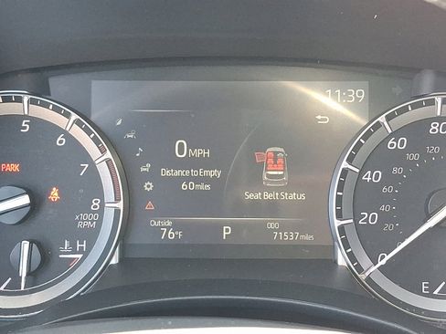 Certified 2022 Toyota Highlander XLE image 21