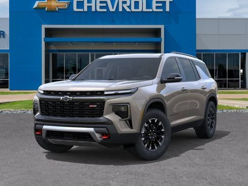 New 2026 Chevrolet Traverse Z71 w/ Driver Confidence Package AWD/4WD image 6