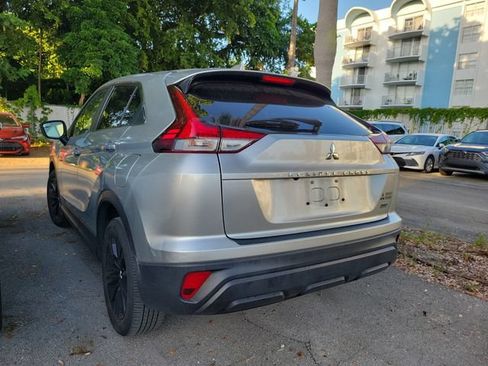 Used 2023 Mitsubishi Eclipse Cross LE AWD/4WD image 3