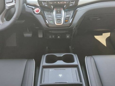 New 2026 Honda Odyssey Touring image 17
