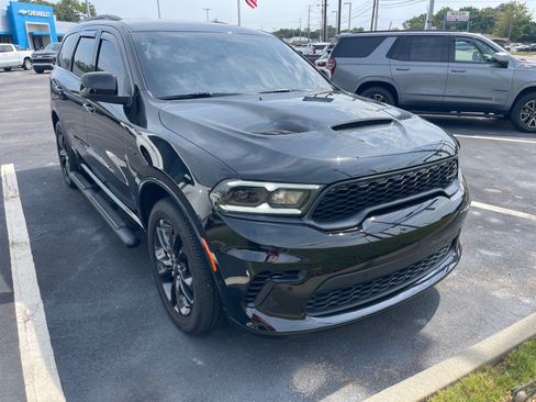 Used 2023 Dodge Durango R/T w/ Blacktop Package RWD image 3