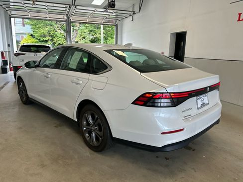 Used 2023 Honda Accord EX image 3