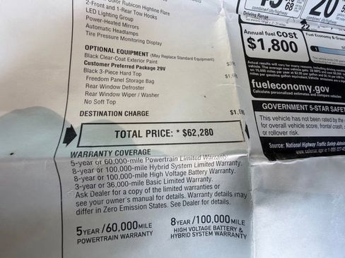 Used 2023 Jeep Wrangler Unlimited Rubicon 4xe AWD/4WD image 17