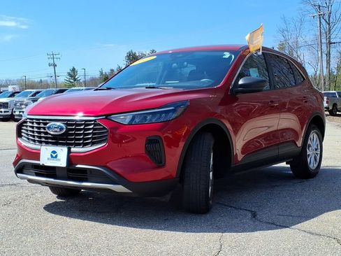 Certified 2023 Ford Escape Active AWD/4WD image 7