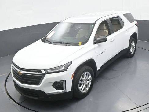 Used 2023 Chevrolet Traverse LS image 43