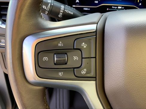 Used 2022 Chevrolet Tahoe Z71 w/ Z71 Off-Road Package AWD/4WD image 23