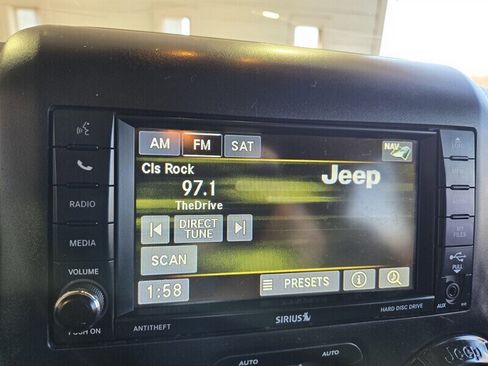 Used 2017 Jeep Wrangler Unlimited Rubicon w/ Quick Order Package 24Z Recon image 22