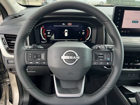 New 2026 Nissan Rogue Platinum w/ Platinum Premium Package AWD/4WD image 9