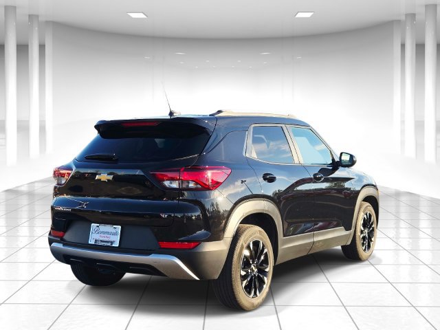 Used 2023 Chevrolet TrailBlazer LT FWD image 3