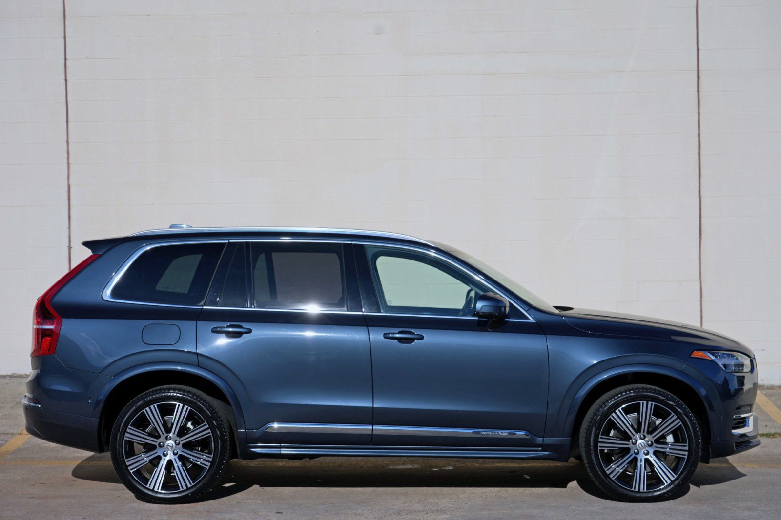 Used 2024 Volvo XC90 T8 Plus w/ Protection Package Premier AWD/4WD image 59