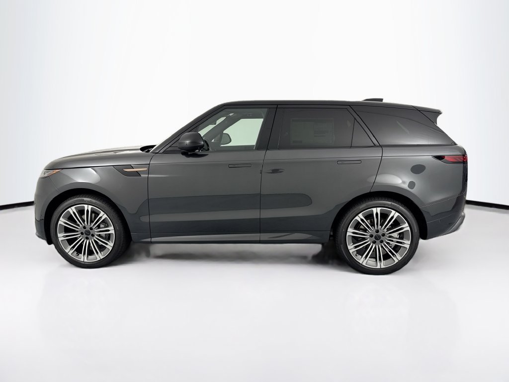 New 2026 Land Rover Range Rover Sport Dynamic SE AWD/4WD image 8