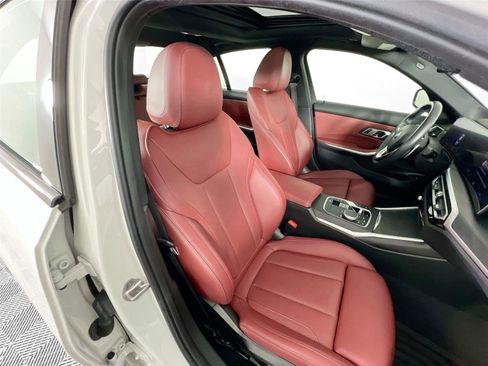 Used 2023 BMW 330i xDrive Sedan w/ Convenience Package image 27