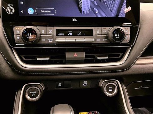 Used 2025 Toyota Grand Highlander AWD Hybrid image 28