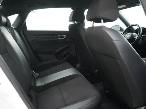 Used 2022 Honda Civic Sport image 12