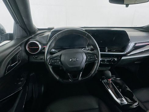 Used 2024 Chevrolet Trax RS w/ Driver Confidence Package image 18