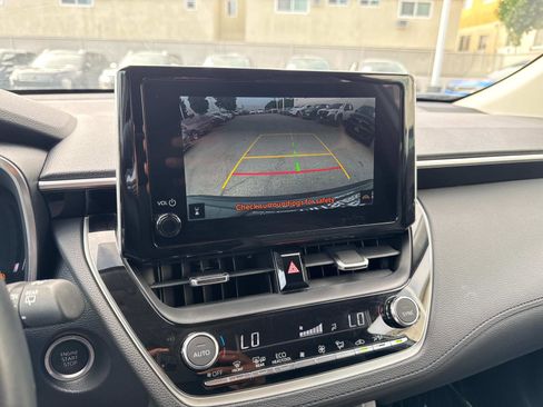 Used 2023 Toyota Corolla Cross XLE image 26