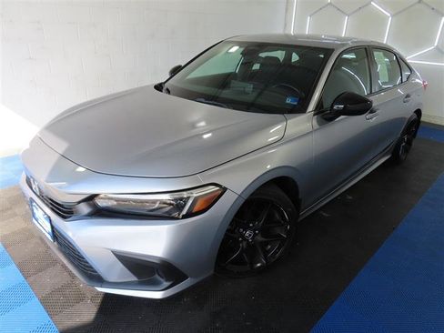 Used 2024 Honda Civic Sport image 4