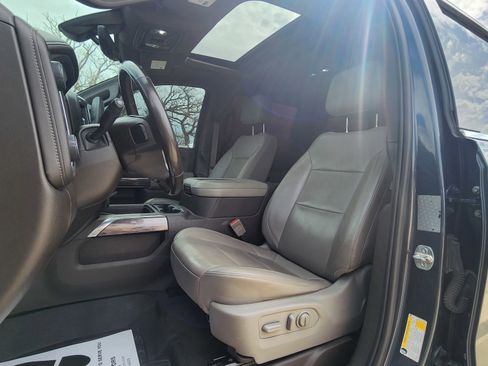 Used 2019 Chevrolet Silverado 1500 LTZ w/ LTZ Premium Package image 14