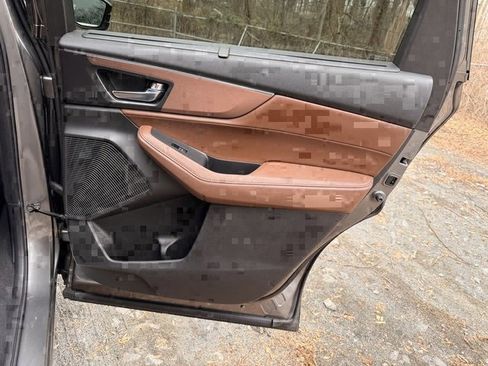 Used 2023 Acura MDX SH-AWD w/ Technology Package image 12