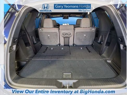 Used 2025 Honda Pilot Sport image 15