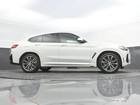 Certified 2022 BMW X4 xDrive30i w/ M Sport Package 2 AWD/4WD image 47