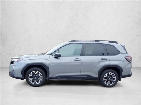 Used 2026 Subaru Forester Premium AWD/4WD image 2