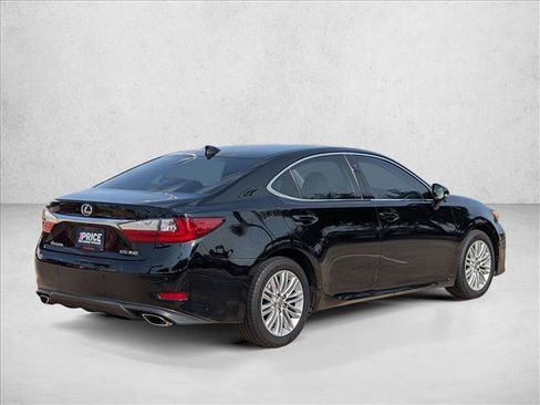 Used 2017 Lexus ES 350 w/ Premium Package FWD image 5