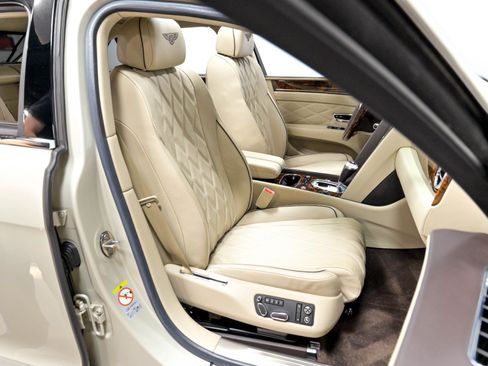 Used 2015 Bentley Flying Spur W12 AWD/4WD image 30