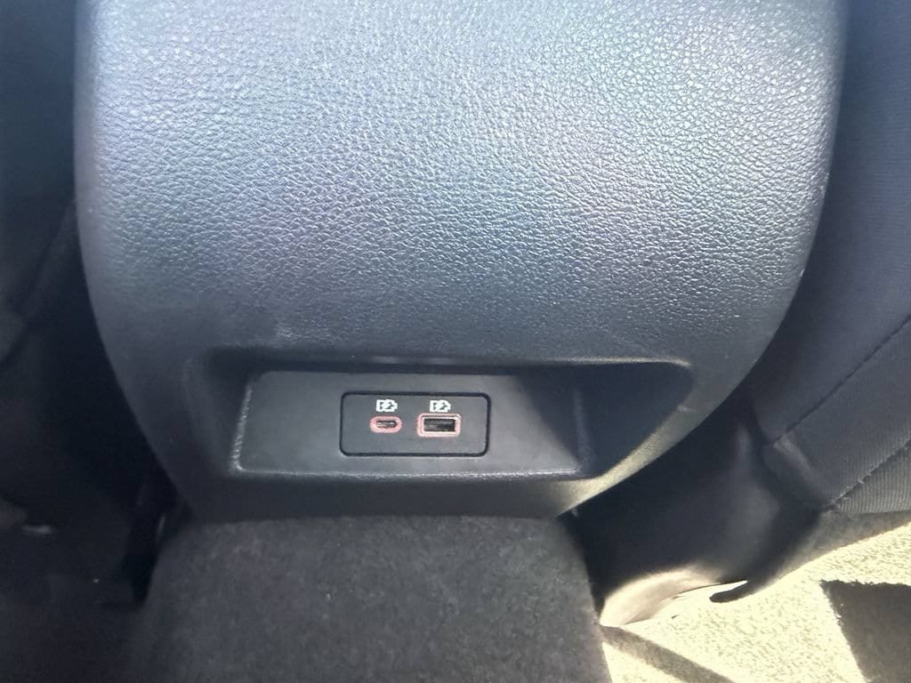 Used 2025 Nissan Altima 2.5 SV FWD image 17