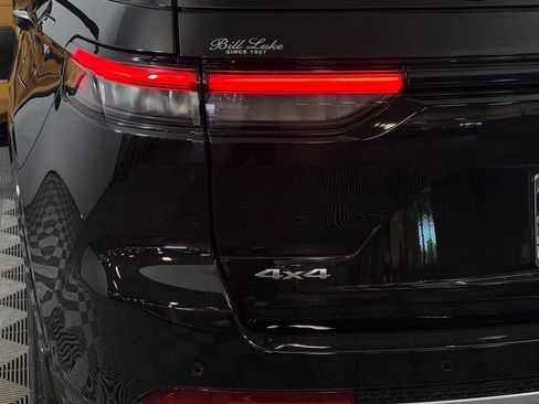 Certified 2022 Jeep Grand Cherokee Summit AWD/4WD image 12