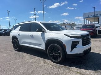 New 2026 Chevrolet Traverse LT w/ Midnight/Sport Edition FWD video 1