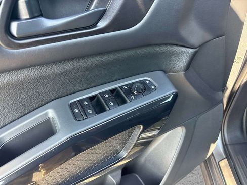 Certified 2023 Nissan Pathfinder SV w/ SV Premium Package image 20