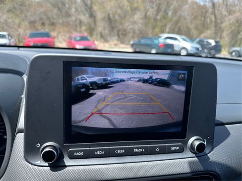 Used 2023 Hyundai Kona SEL AWD/4WD image 15