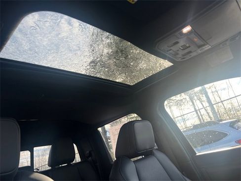 Used 2024 Toyota Tacoma TRD Off-Road image 15