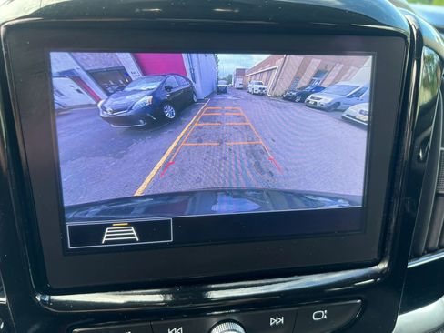 Used 2020 Chevrolet Traverse LT w/ LPO, Floor Liner Package AWD/4WD image 27