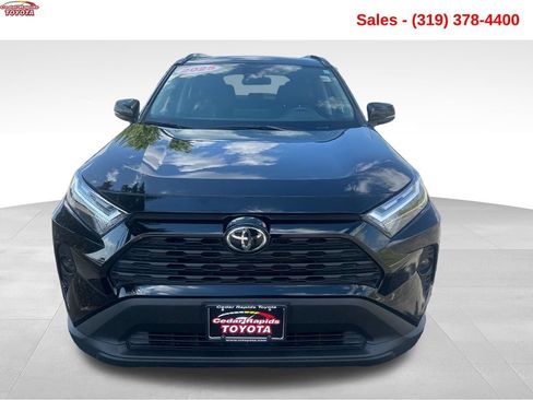 Used 2025 Toyota RAV4 XLE w/ Convenience Package AWD/4WD image 9