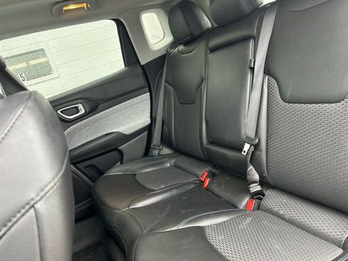 Certified 2022 Jeep Compass Latitude w/ Sun and Sound Group image 9