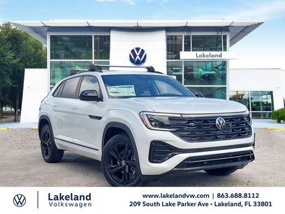 New 2026 Volkswagen Atlas Cross Sport SEL R-Line