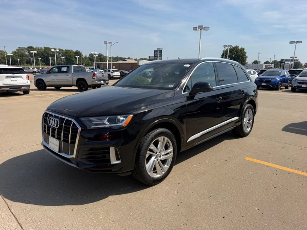 Used 2020 Audi Q7 3.0T Premium AWD/4WD image 7