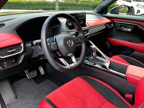 Certified 2025 Acura ADX A-Spec image 17