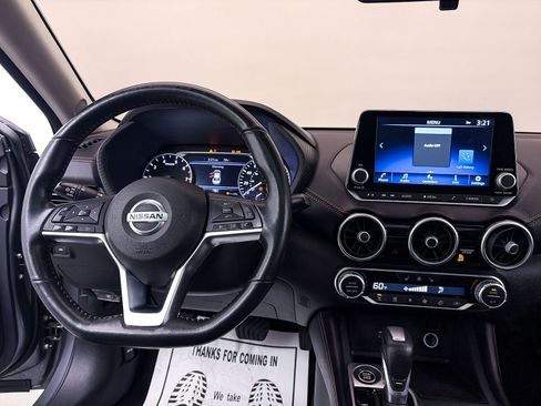 Used 2023 Nissan Sentra SR w/ SR Premium Package image 5