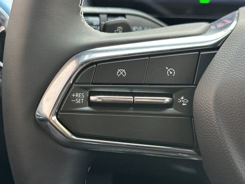 New 2026 Chevrolet Equinox EV LT image 27