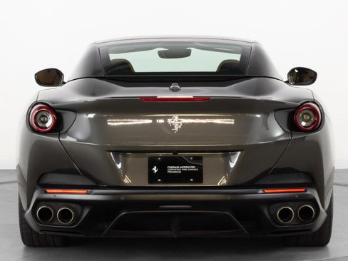 Used 2019 Ferrari Portofino RWD image 15