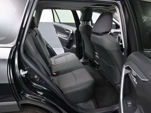 Used 2024 Toyota RAV4 XLE w/ Convenience Package image 32